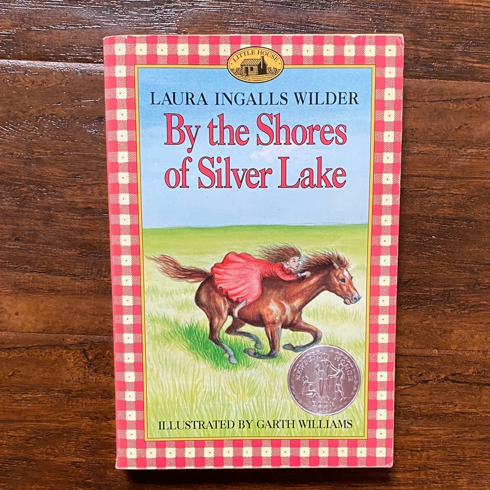 Little House 5-Book Box Set: Books 1 to 5 - Picture 12 of 16